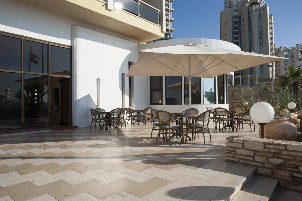 Galil Hotel Netanya Bagian luar foto